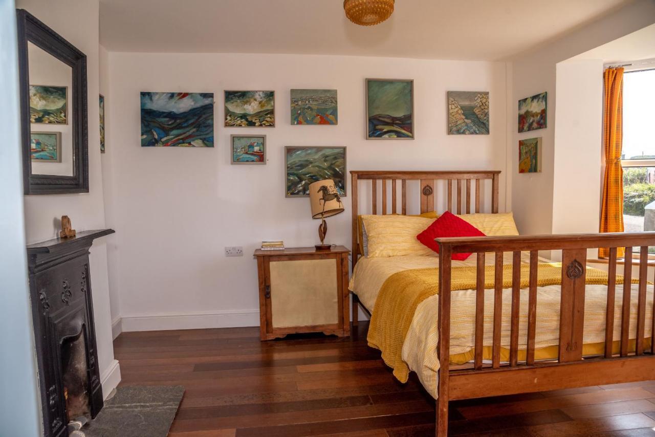Finest Retreats - Western Watch - Sea Views, Pets Accepted, Sleeps 6 Lower Boscaswell Exterior photo